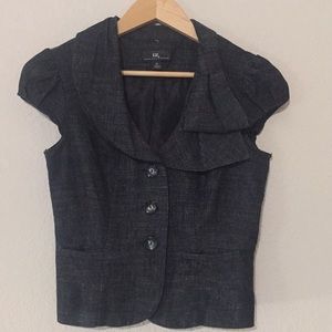 IZ Byer short sleeve black tweed blazer w/ bow